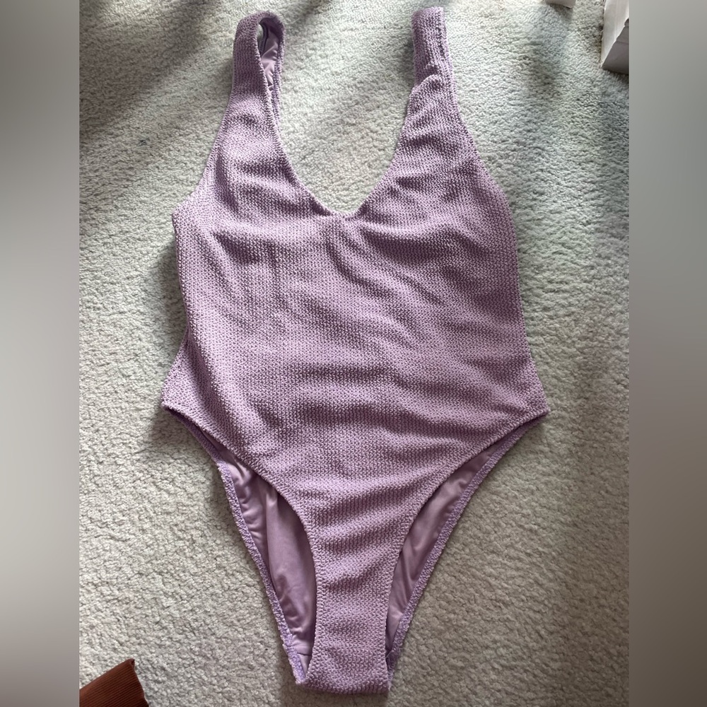 Crinkle one piece